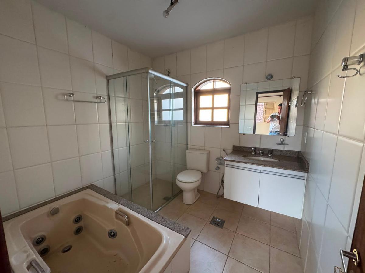 Casa, Floresta, 5 Quartos, 3 Vagas, 1 Suíte