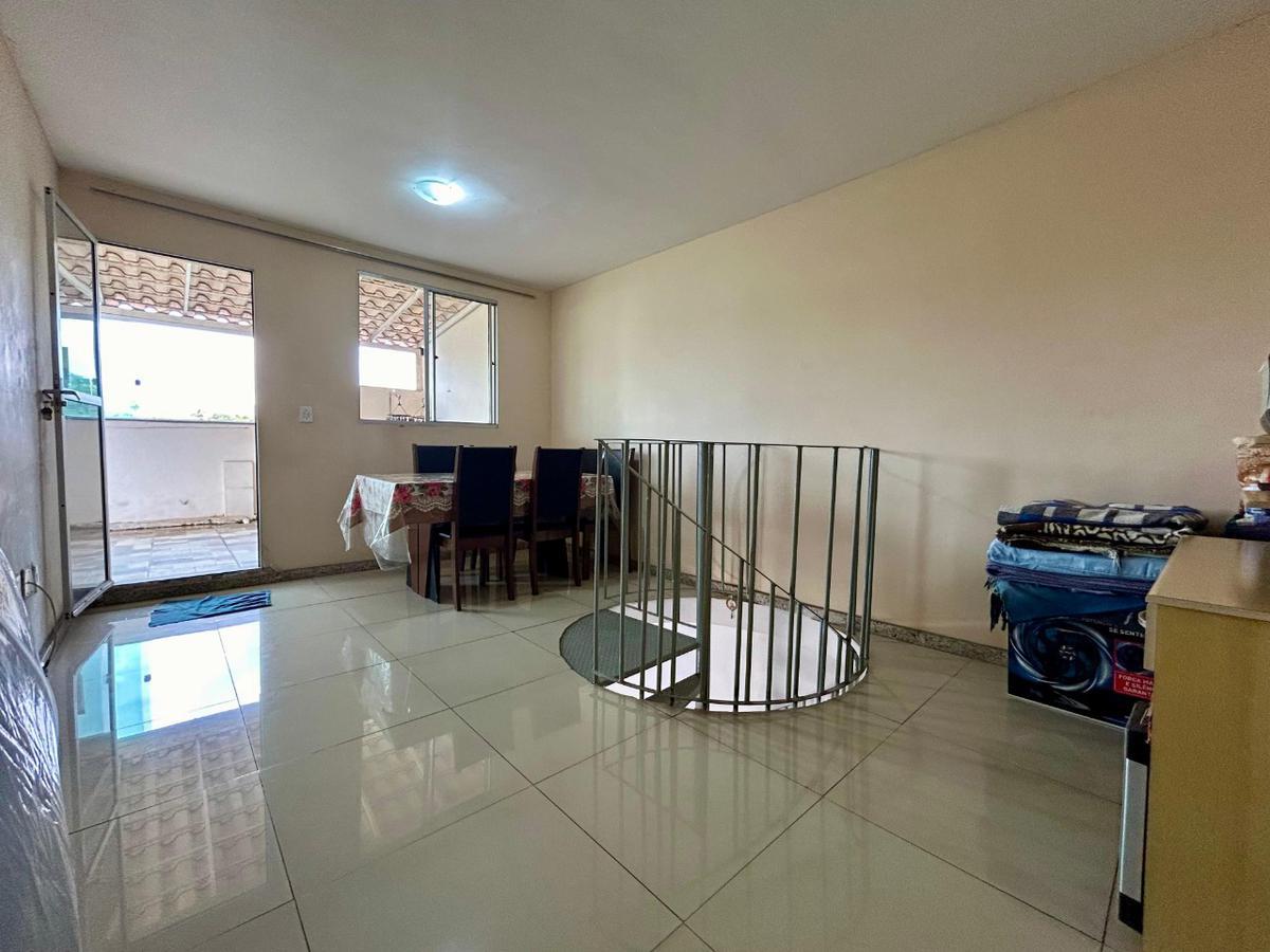 Cobertura, São Francisco, 2 Quartos, 1 Vaga