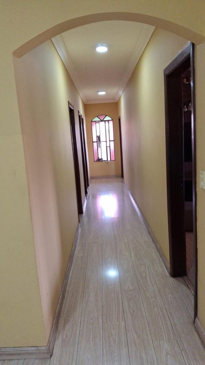 Casa, Industrial, 3 Quartos, 6 Vagas, 1 Suíte