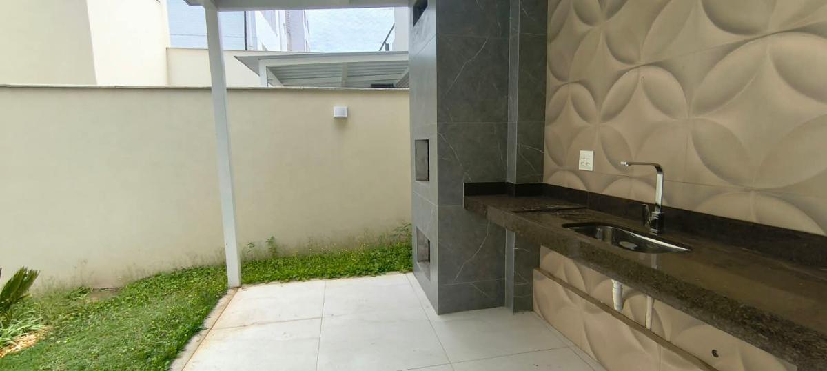 Casa, Nova Floresta, 4 Quartos, 3 Vagas, 2 Suítes