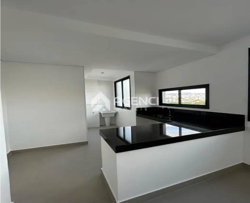 Apartamento, Padre Eustáquio, 3 Quartos, 0 Vaga, 1 Suíte