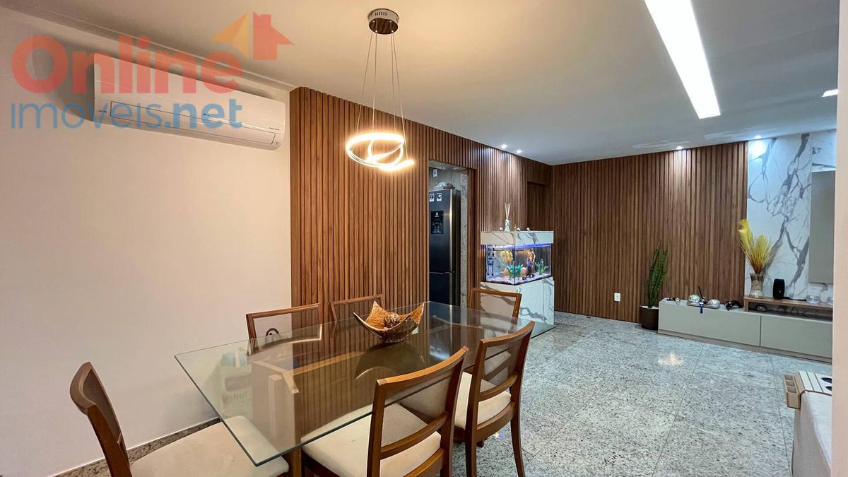 Apartamento, Castelo, 3 Quartos, 0 Vaga, 1 Suíte