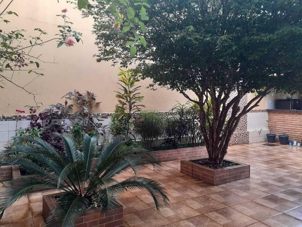 Casa, Casa Branca, 4 Quartos, 9 Vagas, 1 Suíte