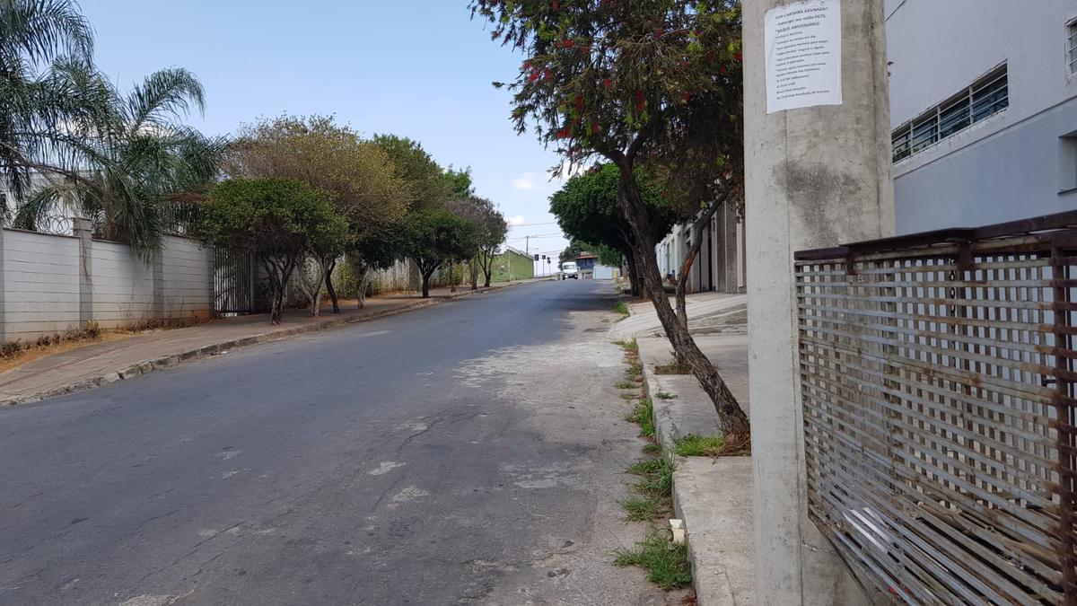 Casa Comercial, Califórnia, 3 Quartos, 12 Vagas