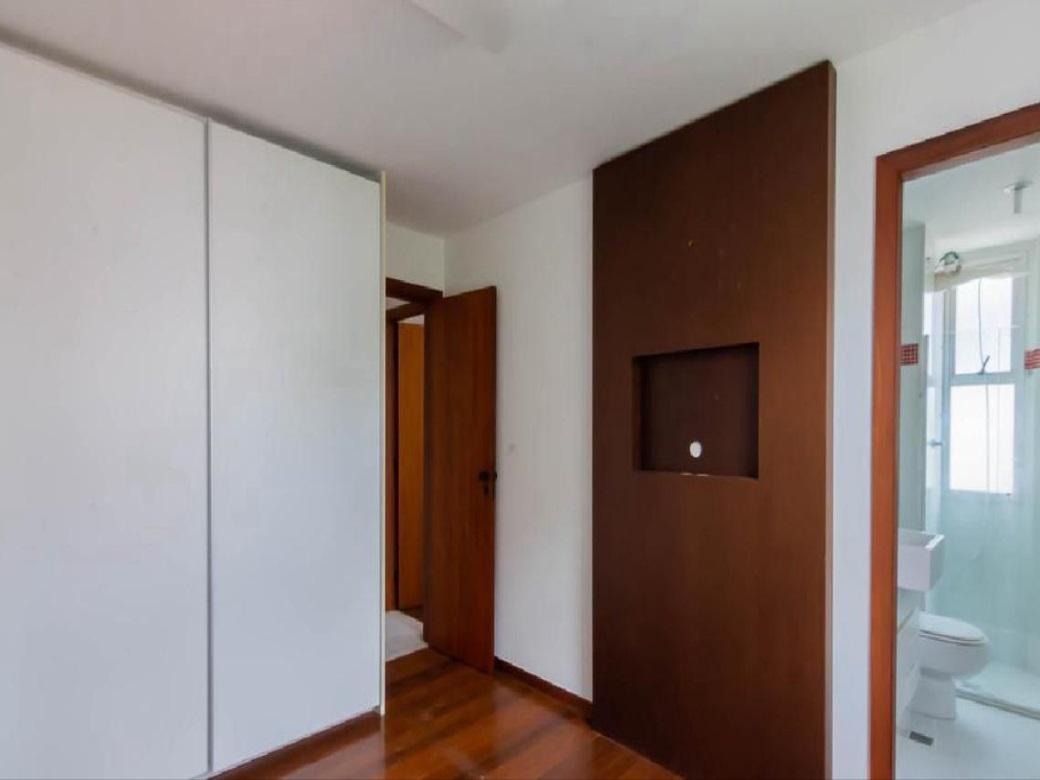 Apartamento, Funcionários, 2 Quartos, 2 Vagas, 1 Suíte