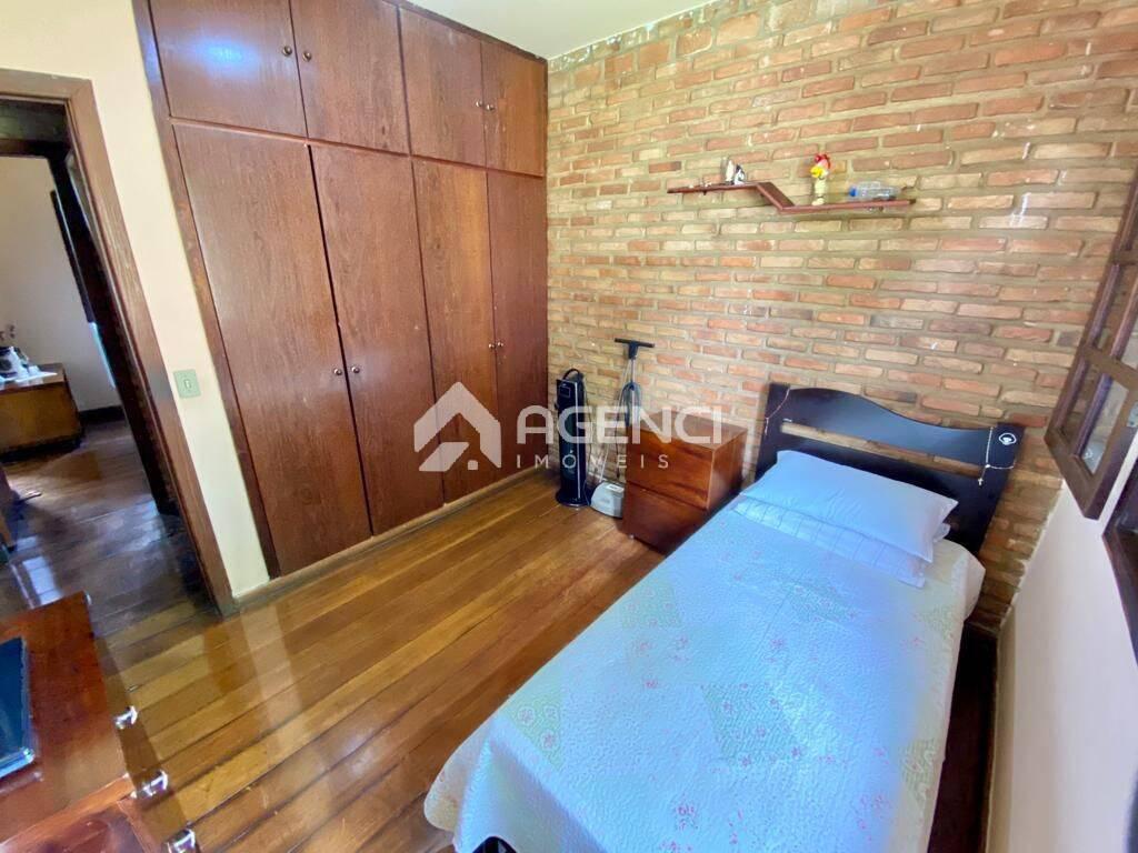 Casa, Bandeirantes (pampulha), 4 Quartos, 0 Vaga, 1 Suíte