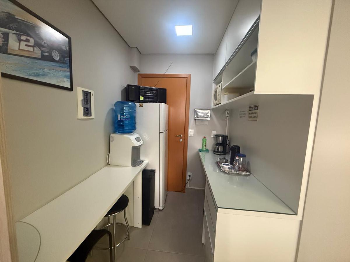 Sala, Cidade Nova, 0 Quarto, 0 Vaga