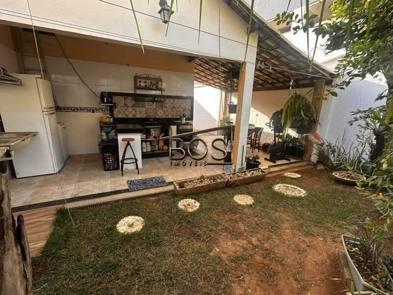 Casa, Fernão Dias, 3 Quartos, 2 Vagas, 1 Suíte