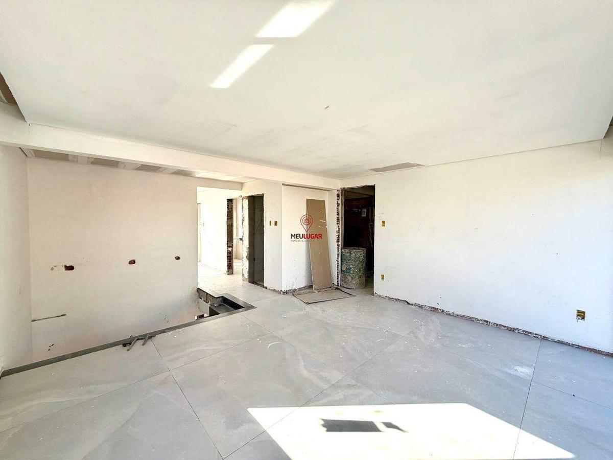 Cobertura, Barreiro, 3 Quartos, 3 Vagas, 1 Suíte
