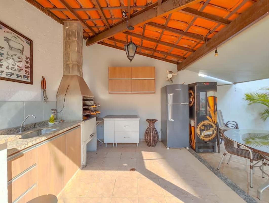 Casa, Castelo, 5 Quartos, 4 Vagas, 2 Suítes