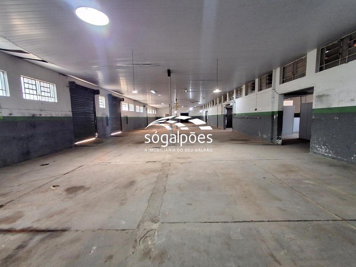 Galpão, São Francisco, 20 Vagas