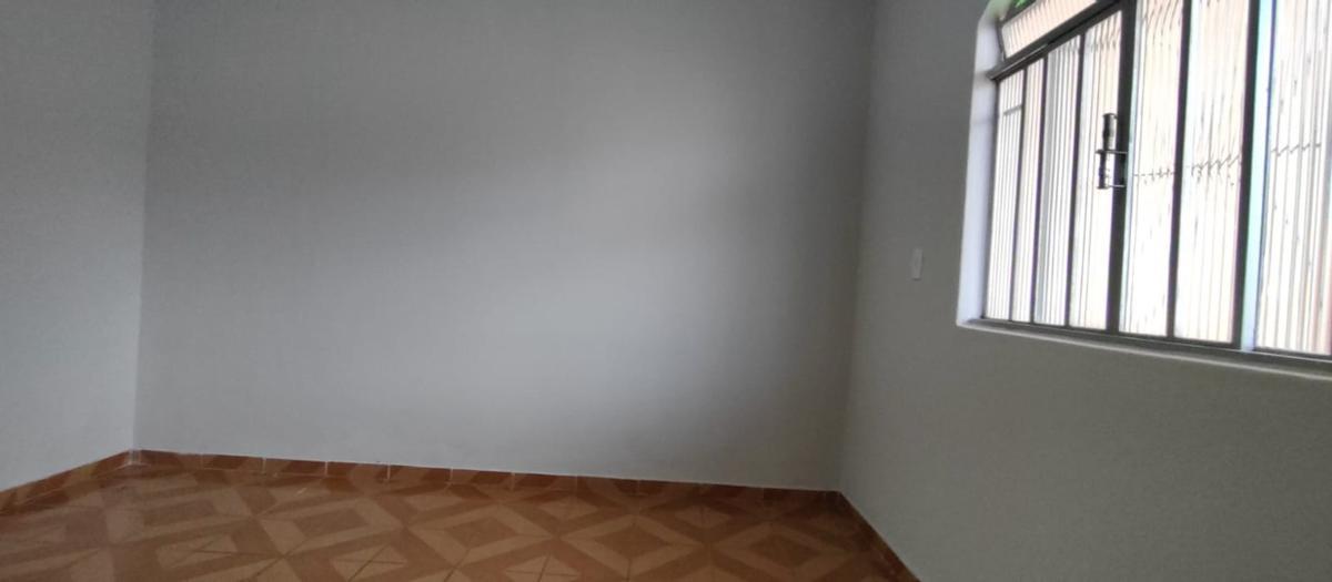 Casa, Palmeiras, 2 Quartos, 0 Vaga