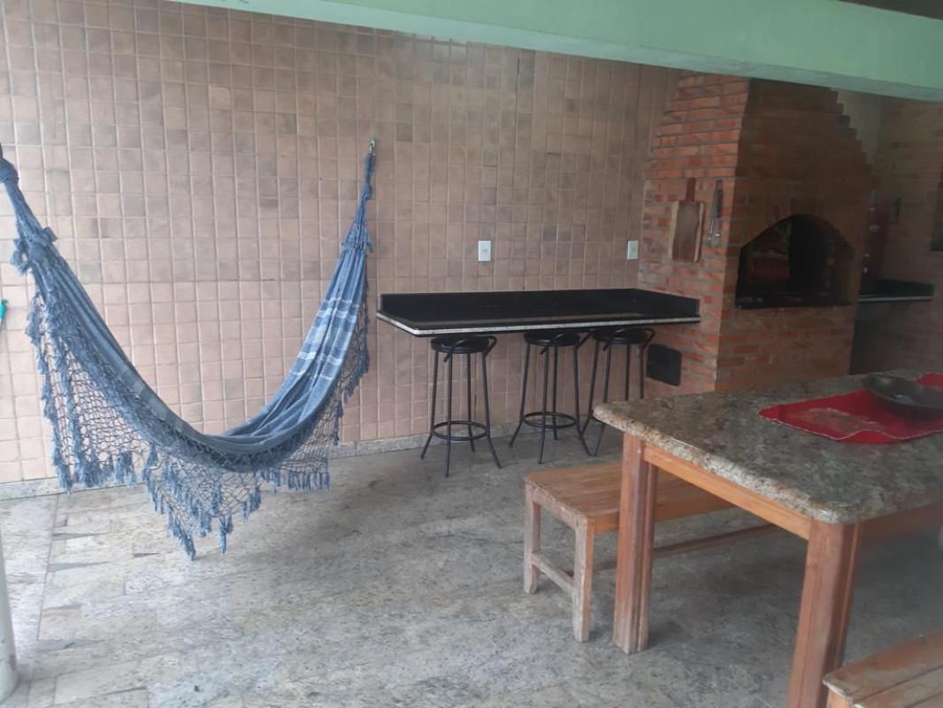 Casa, Centro, 3 Quartos, 4 Vagas, 2 Suítes
