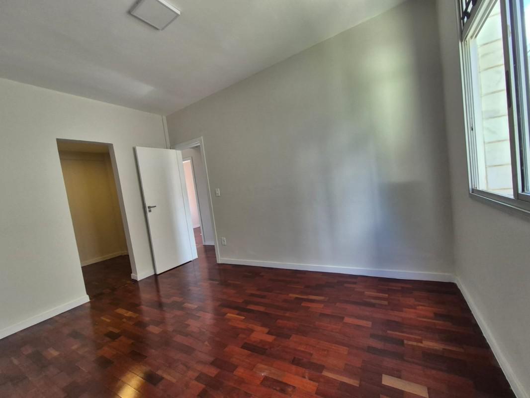 Apartamento, Coração de Jesus, 3 Quartos, 1 Vaga, 1 Suíte