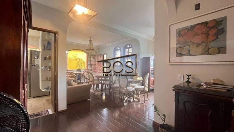 Casa, Santa Lúcia, 4 Quartos, 3 Vagas, 1 Suíte