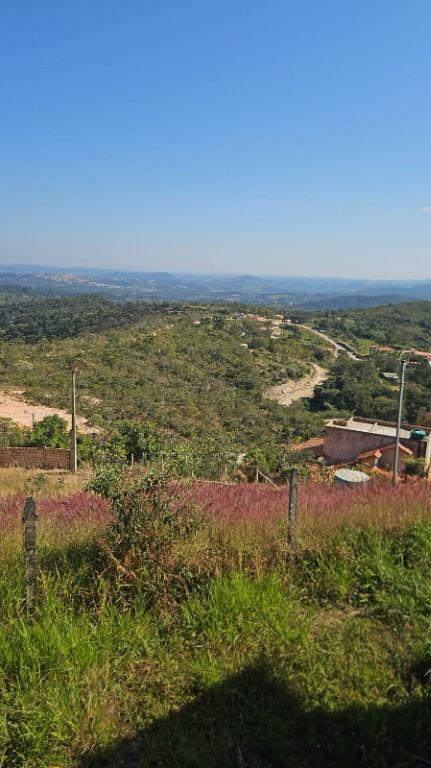 Fazenda, Ravena, 2 Quartos, 6 Vagas, 1 Suíte