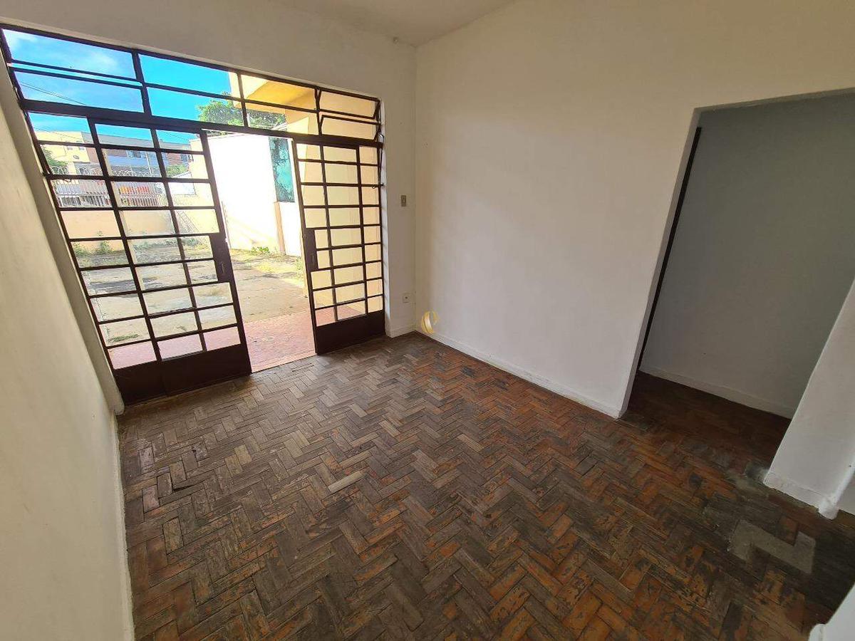 Casa, Renascença, 4 Quartos, 8 Vagas