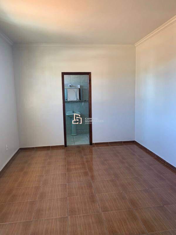 Casa, Das Industrias I (barreiro), 3 Quartos, 1 Vaga, 1 Suíte