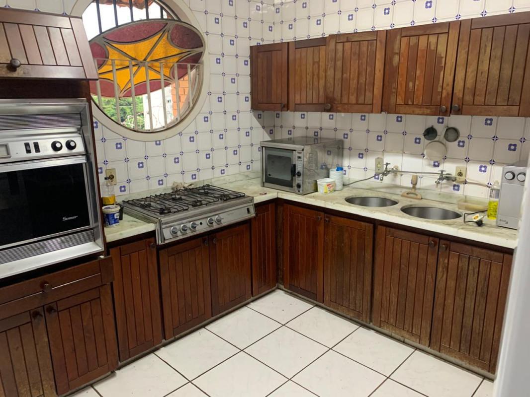 Casa, Santa Lúcia, 7 Quartos, 9 Vagas, 3 Suítes