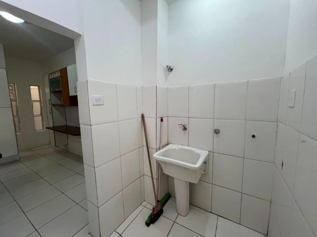 Apartamento, Sagrada Família, 2 Quartos, 1 Vaga