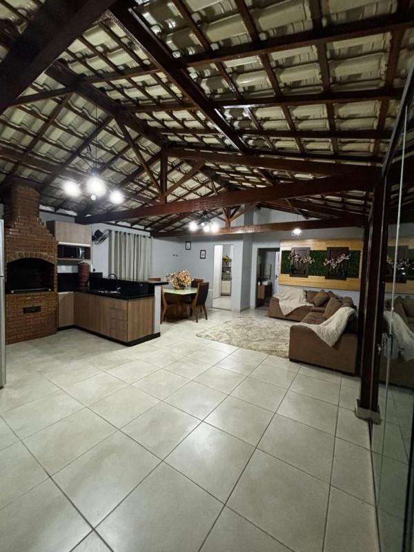 Casa, Jardim Riacho das Pedras, 4 Quartos, 4 Vagas, 1 Suíte