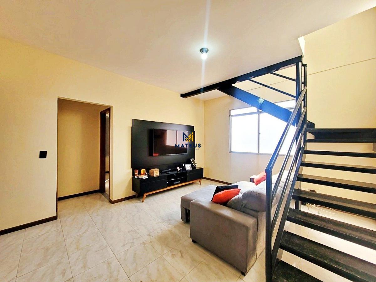 Cobertura, Santa Cruz, 4 Quartos, 2 Vagas, 1 Suíte