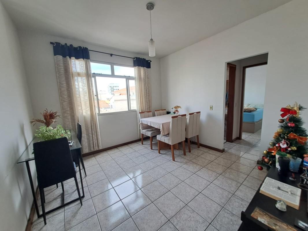 Apartamento, Floresta, 2 Quartos, 1 Vaga, 1 Suíte