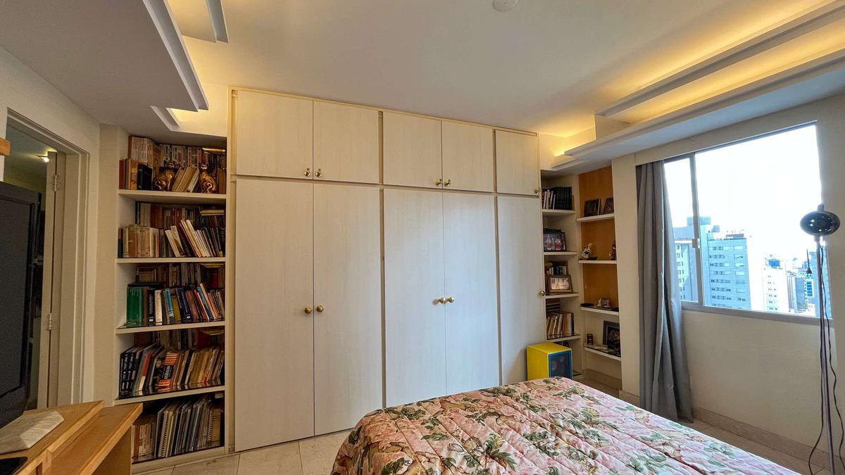 Apartamento, Funcionários, 4 Quartos, 2 Vagas, 1 Suíte