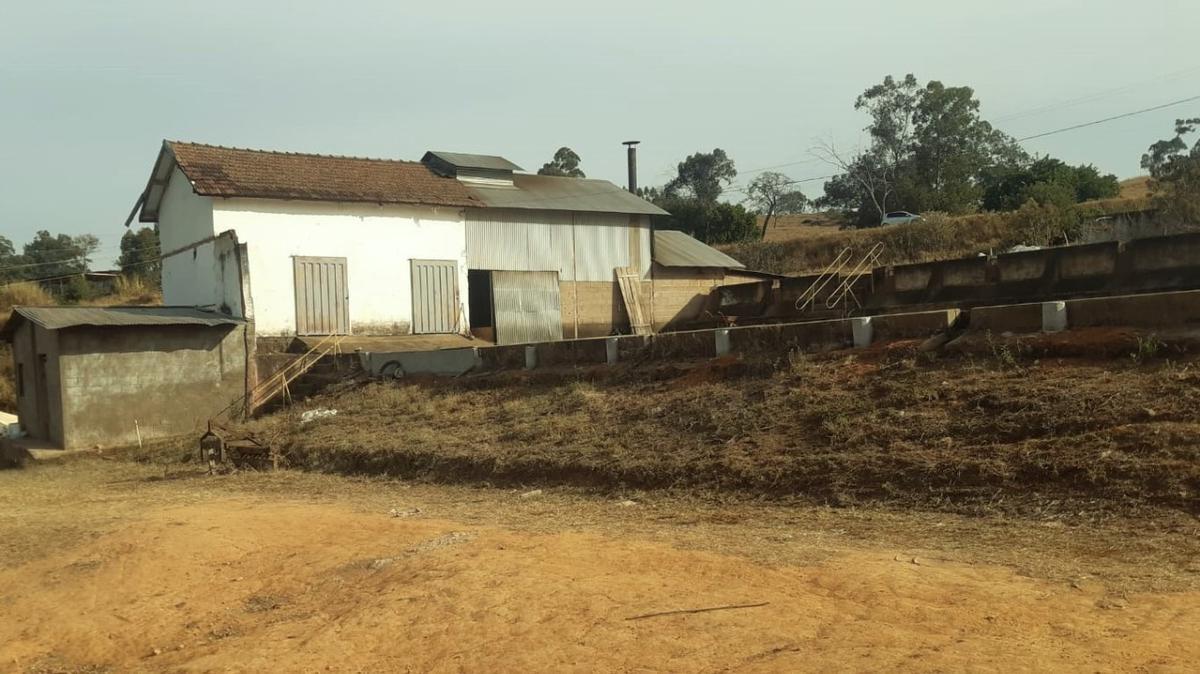 Fazenda, Centro, 1 Quarto, 1 Vaga, 1 Suíte