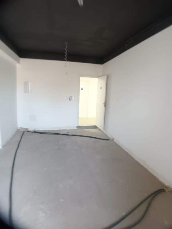 Sala, Milionários, 0 Quarto, 0 Vaga
