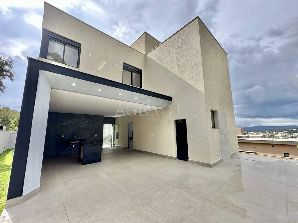 Casa, Alphaville - Lagoa dos Ingleses, 4 Quartos, 0 Vaga, 4 Suítes