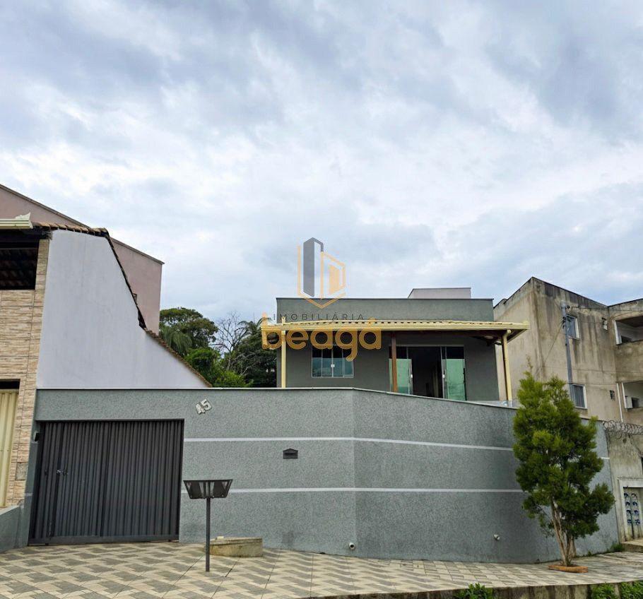 Casa, Tropical, 5 Quartos, 5 Vagas, 1 Suíte