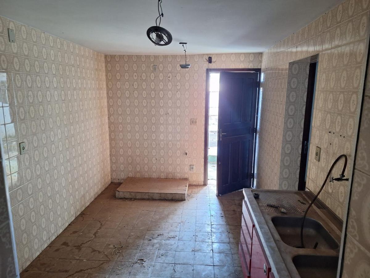 Casa, Centro, 6 Quartos, 1 Vaga, 1 Suíte