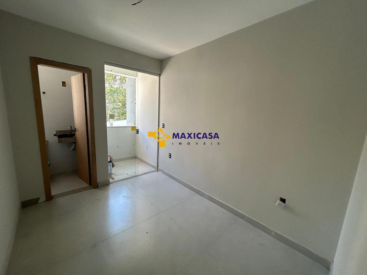 Casa, Planalto, 2 Quartos, 1 Vaga, 1 Suíte