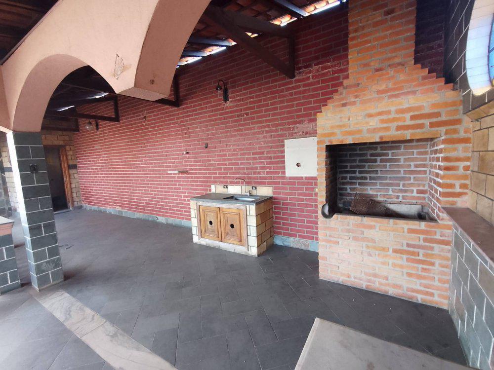 Casa, Milionários, 3 Quartos, 2 Vagas