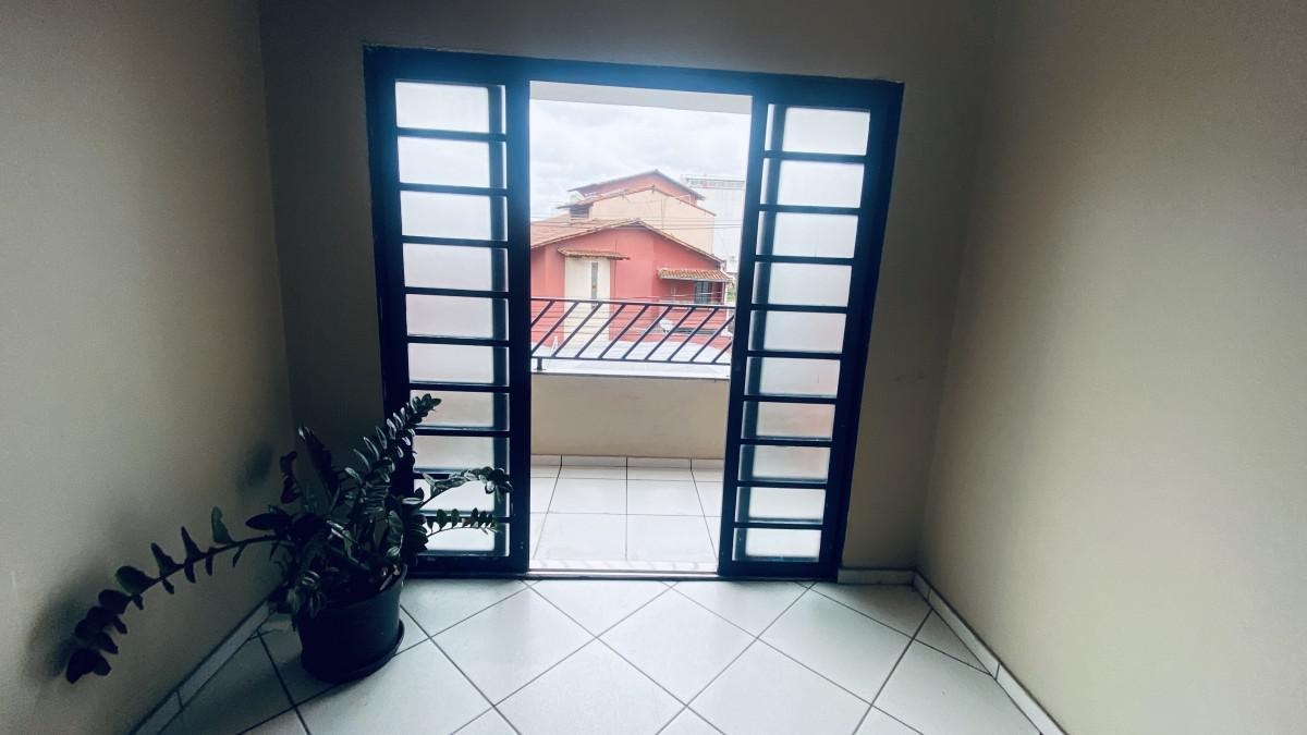 Prédio, Paquetá, 20 Quartos, 0 Vaga