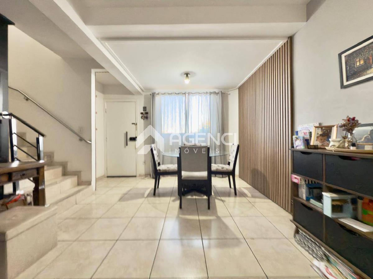 Casa, Cabral, 3 Quartos, 0 Vaga, 1 Suíte