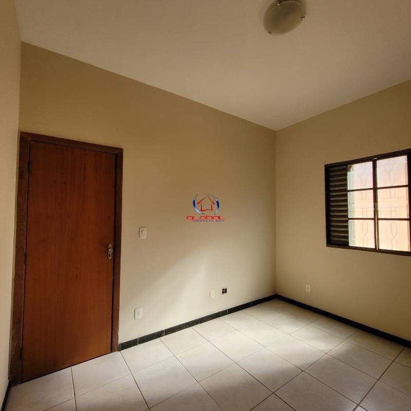 Casa, Paquetá, 3 Quartos, 2 Vagas, 1 Suíte