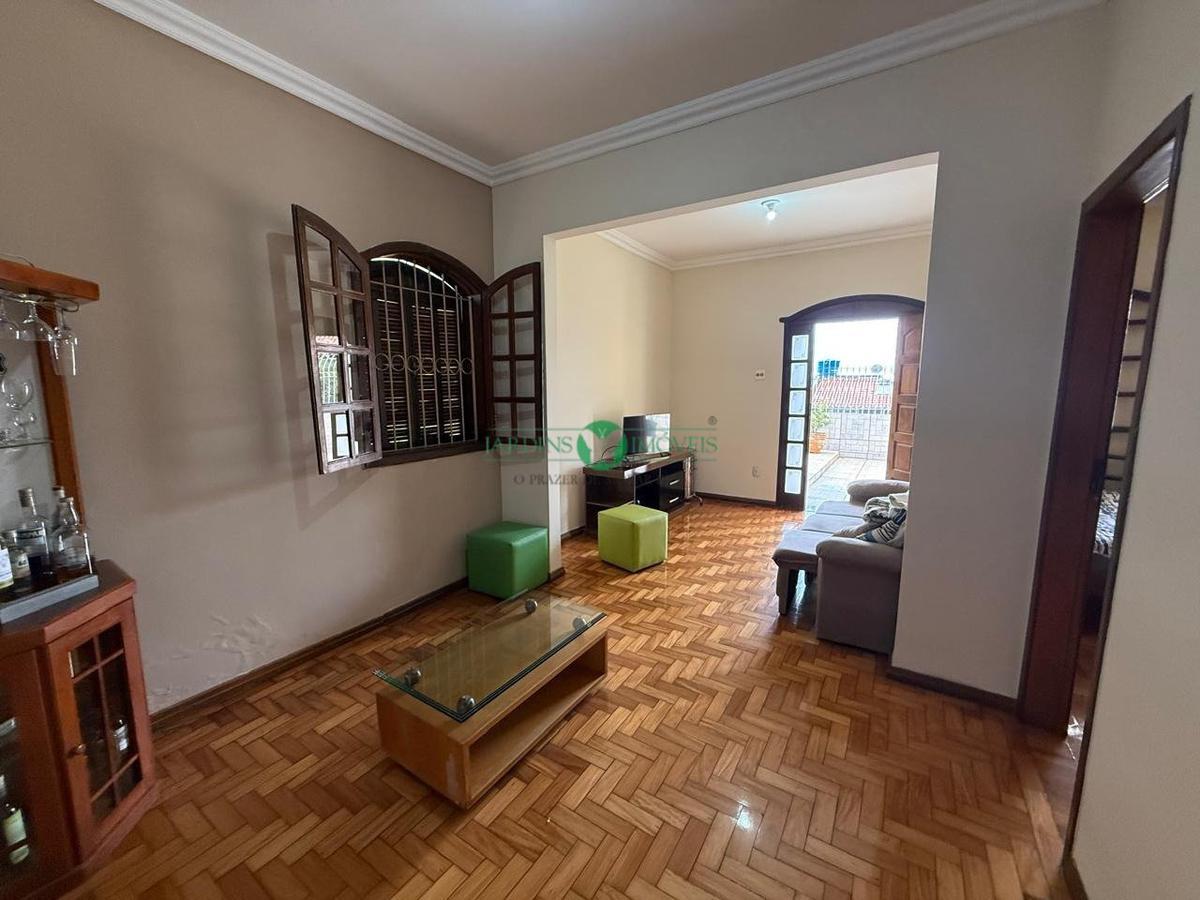 Casa, Renascença, 4 Quartos, 2 Vagas, 1 Suíte