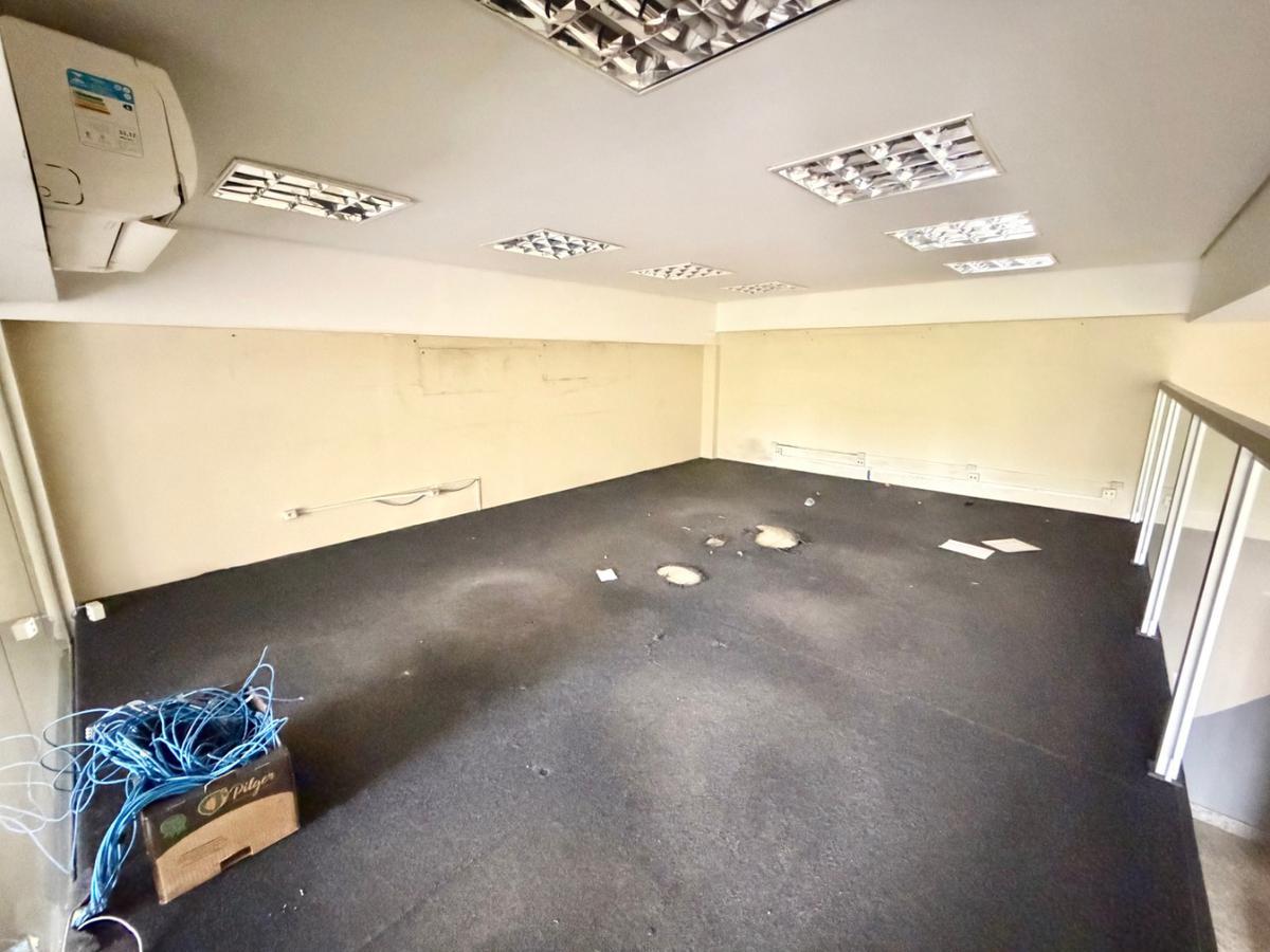 Sala, São José, 0 Quarto, 3 Vagas