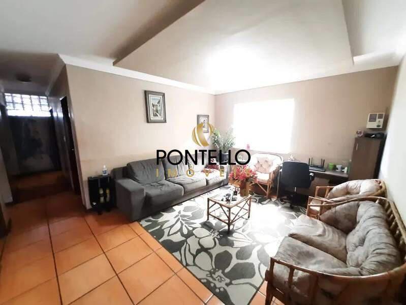 Casa, Planalto, 6 Quartos, 2 Vagas, 1 Suíte