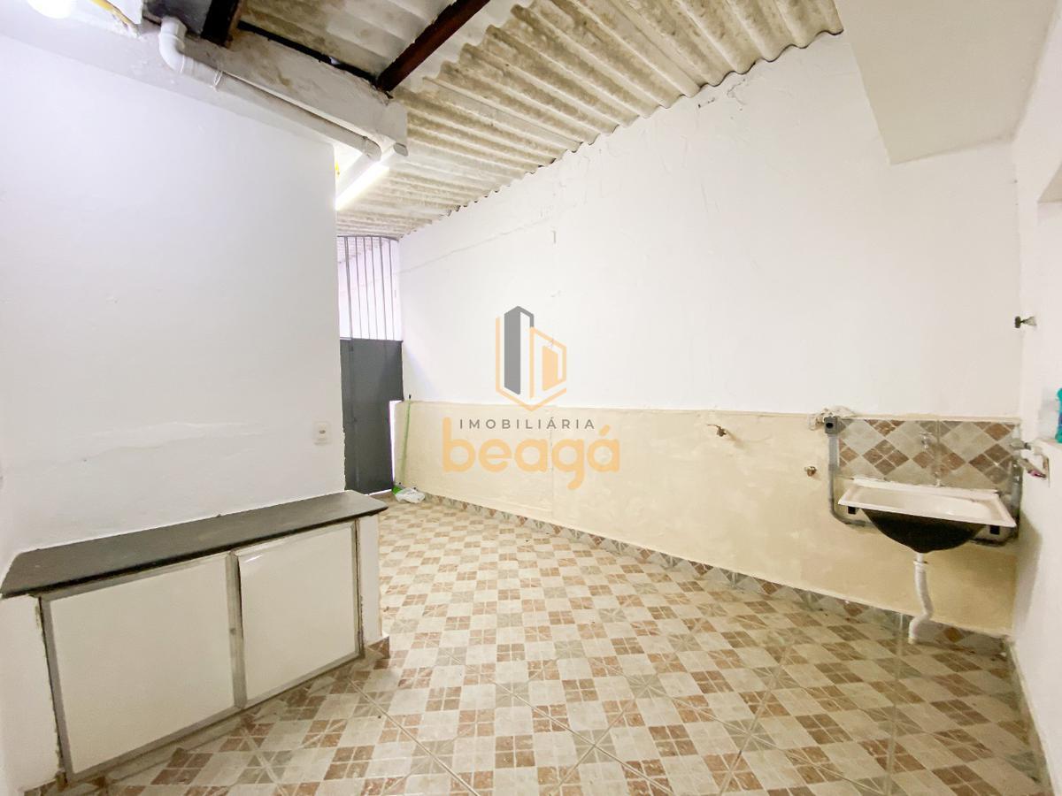 Casa, Santa Terezinha, 3 Quartos, 4 Vagas, 1 Suíte