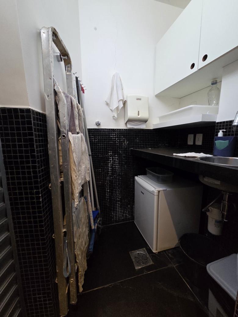 Sala, Funcionários, 2 Vagas