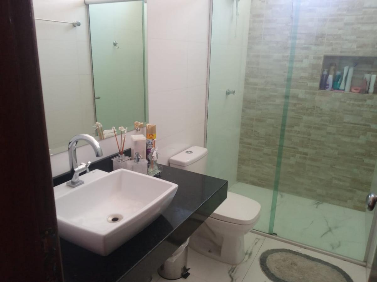 Casa, Floramar, 3 Quartos, 1 Vaga, 1 Suíte