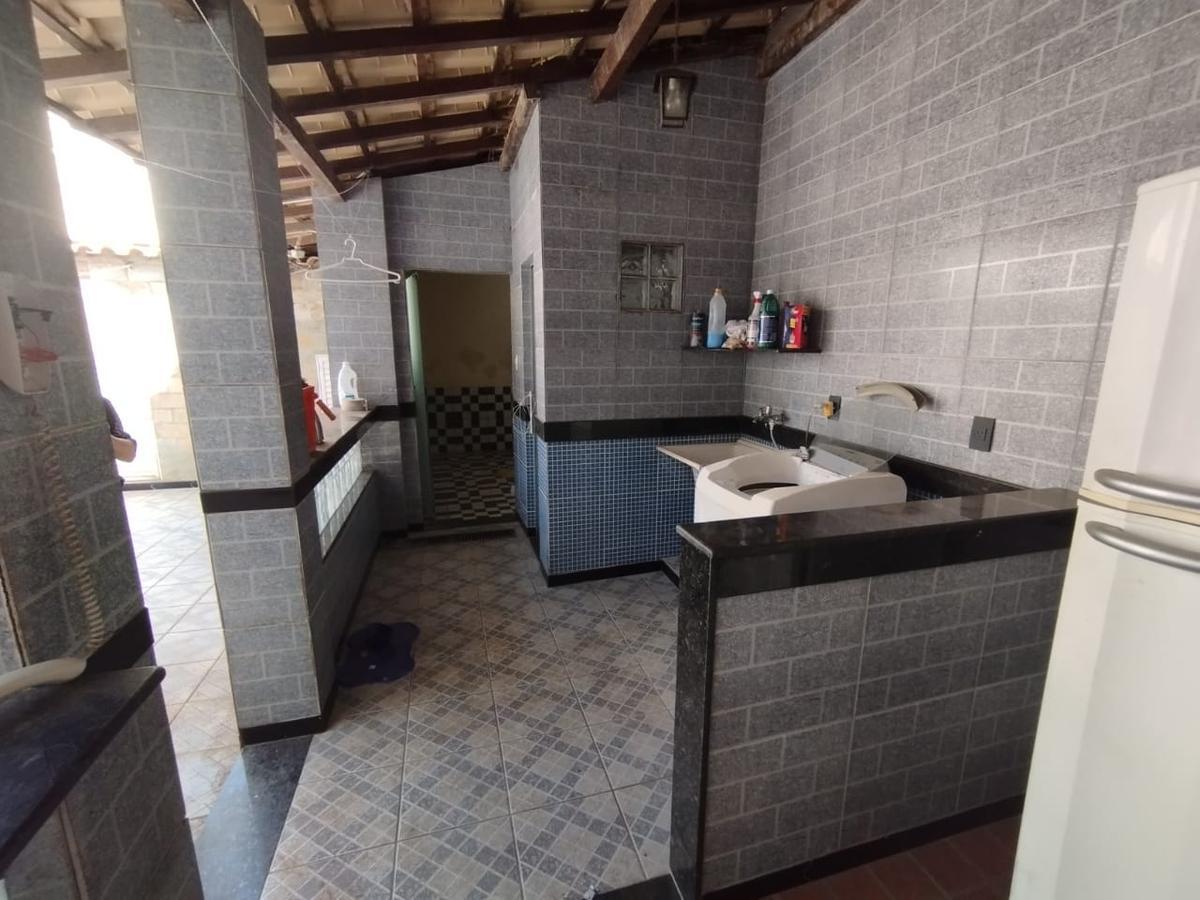 Casa, Sagrada Família, 4 Quartos, 5 Vagas, 1 Suíte