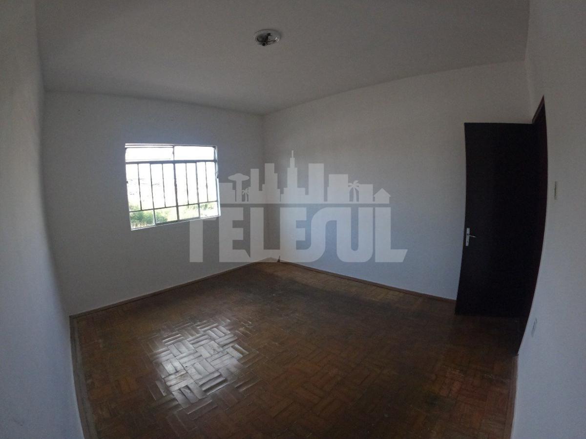 Casa, Centro, 2 Quartos, 1 Vaga