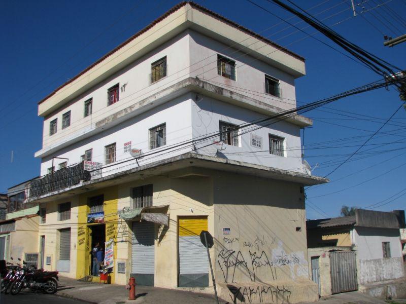 Prédio, Saudade, 6 Quartos, 0 Vaga