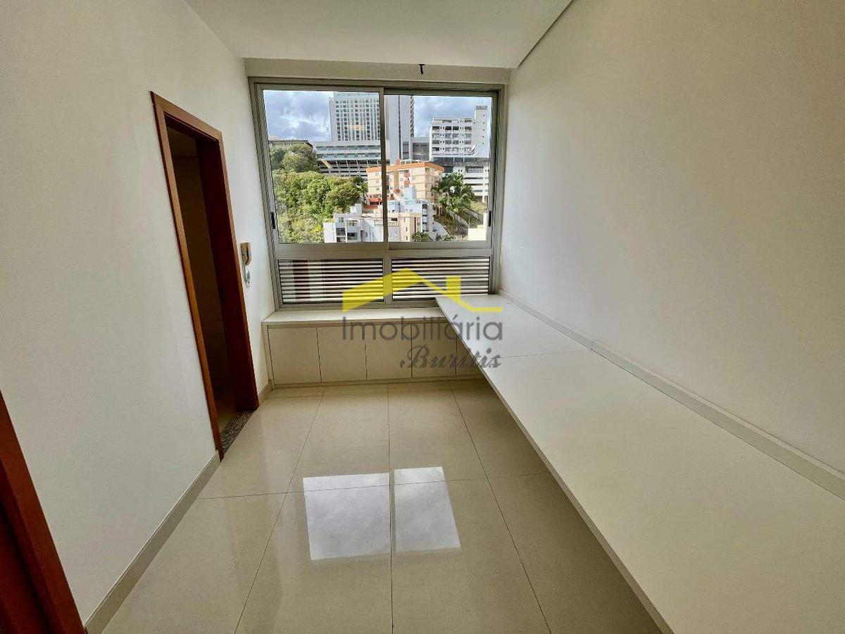 Sala, Estoril, 2 Vagas