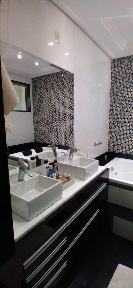 Casa, Jardim Riacho das Pedras, 3 Quartos, 6 Vagas, 1 Suíte