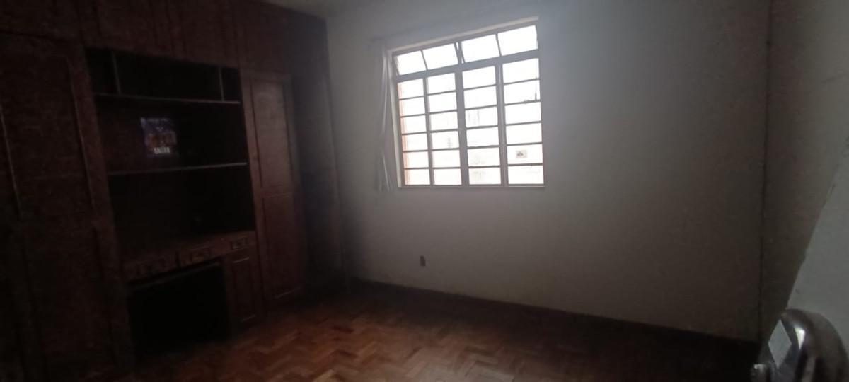 Casa, Castelo, 4 Quartos, 4 Vagas, 2 Suítes